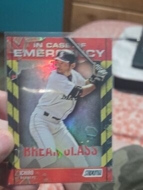 Topps Baseball Trading Card - Red, Yellow, Black Ichiro